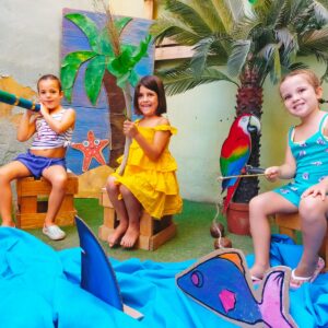 Murales temáticos de la escuela de verano Valencia de Komba